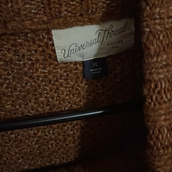 Quarter zip - Picture 2 of 2